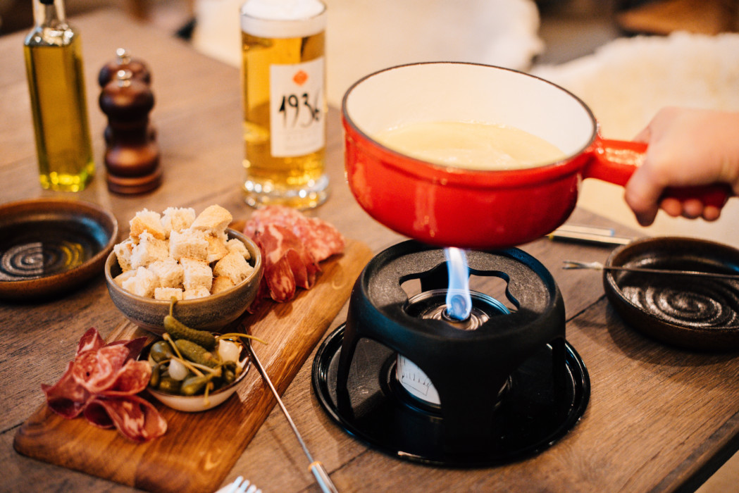 Holsten Fondue, Caquelon