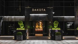 Dakota-Bar-and-Grill-Outside